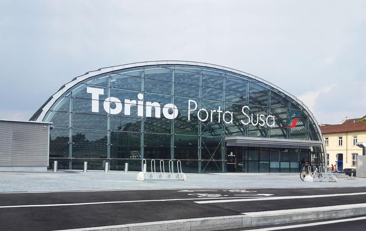 Casa Porta Susa Турин Экстерьер фото